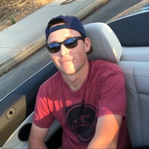 Meet your Posher, Eric